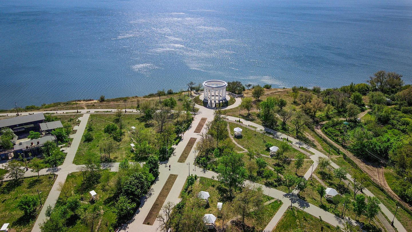 Городской пляж и Цимлянское водохранилище